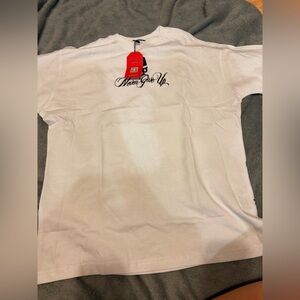 Gangs never give up white tshirt sz s NWT